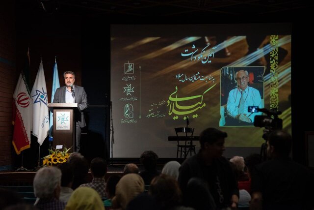 مراسمی برای ۸۰ سالگی میلاد کیایی / مردی که با رتبهبندی در موسیقی مخالف است