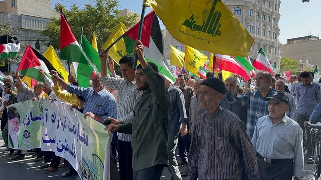 راهپیمایی مردم استان مرکزی در حمایت از محور مقاومت و حزب‌الله لبنان