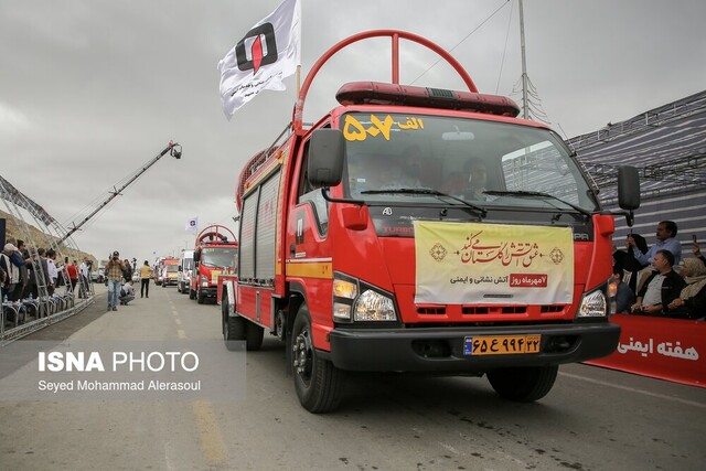 انجام بیش از ۱۰۰۰ عملیات آتش‌نشانی در لرستان