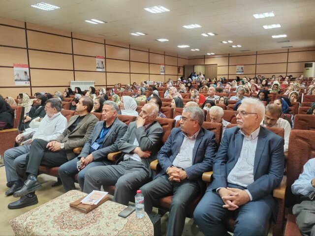 همایش «ذهن سبز» برای آشنایی با بیماری آلزایمر در شیراز برگزار شد همایش «ذهن سبز» برای آشنایی با بیماری آلزایمر در شیراز برگزار شد