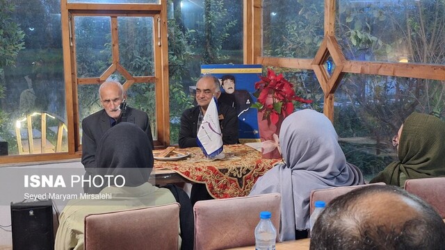 دورهمی شاعرانه «شبی با امیر» برگزار شد