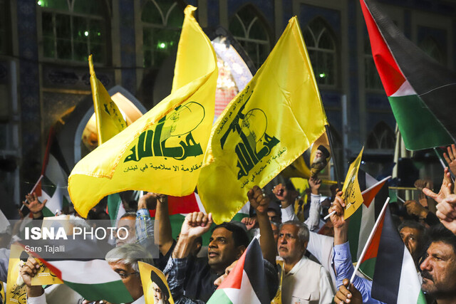 عکس از آرشیو است اجتماع مردم اهواز در پی شهادت حسن نصرالله برگزار شد