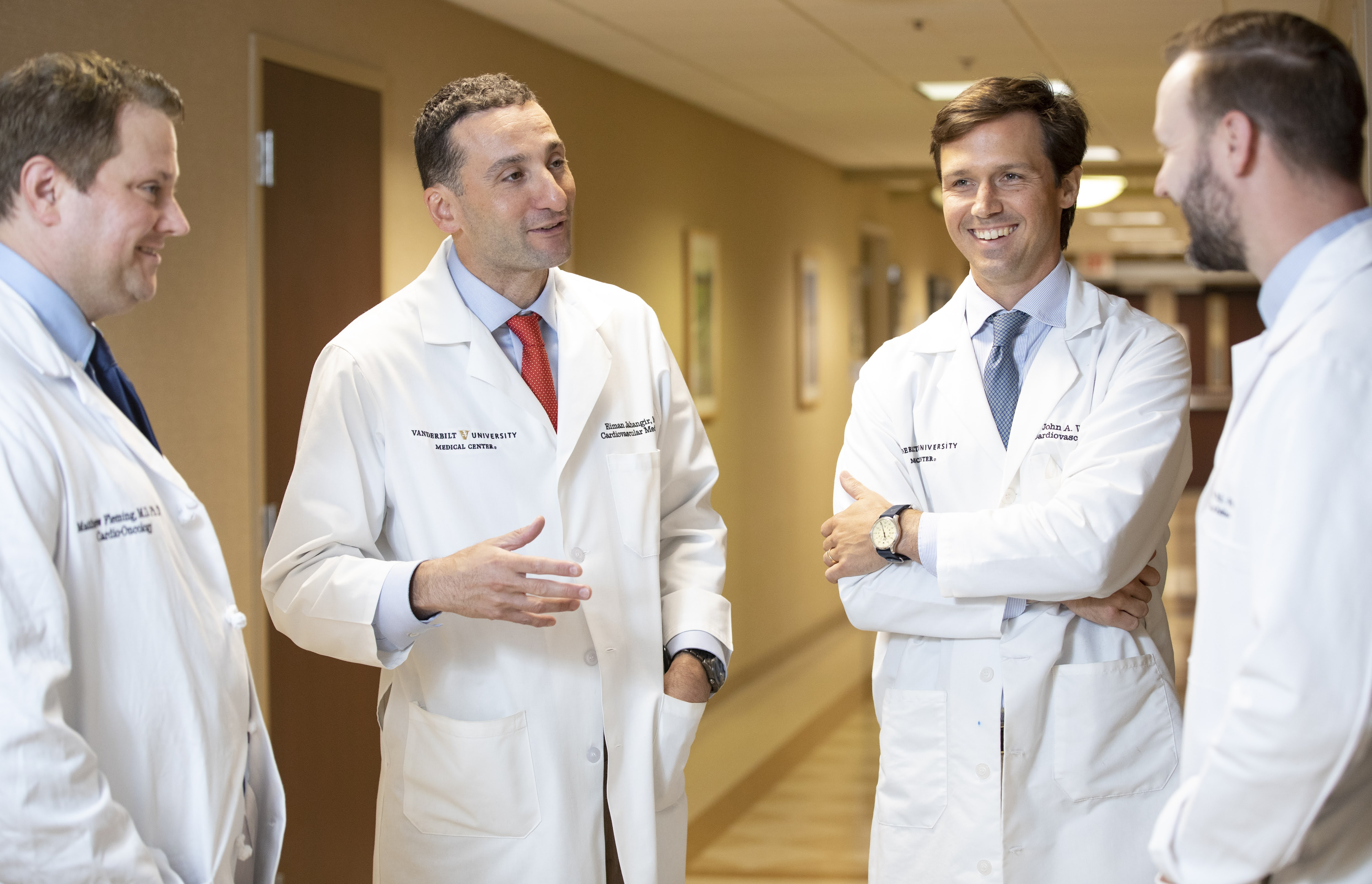 چگونه یک ایرانی متخصص قلب بدون داشتن ثروت زیاد به فضا سفر کرد؟ 8 چگونه یک متخصص قلب ایرانی بدون داشتن ثروت زیاد به فضا سفر کرد؟