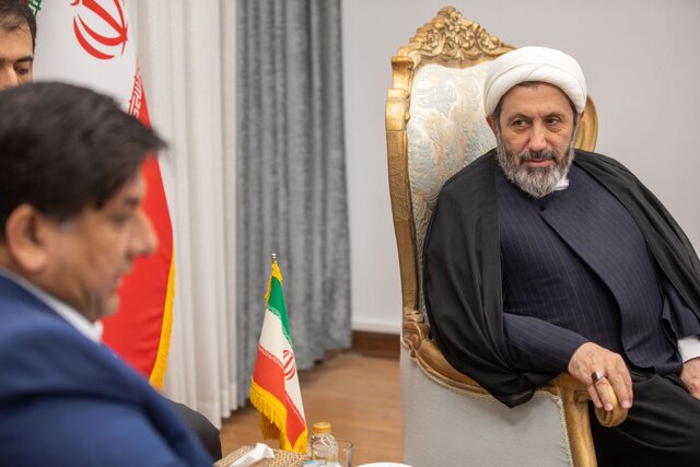 پیشنهادات ایمانیپور به رئیس سازمان اکو برای توسعه اقتصاد فرهنگ