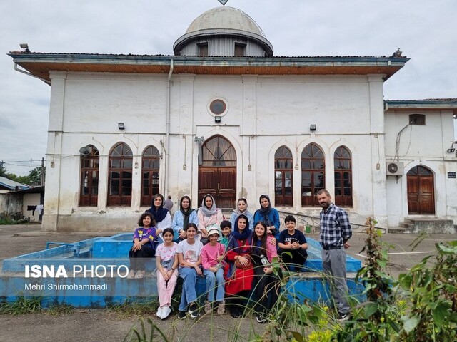 رشت گردی مادران و کودکان در «محله باقرآباد» رشت