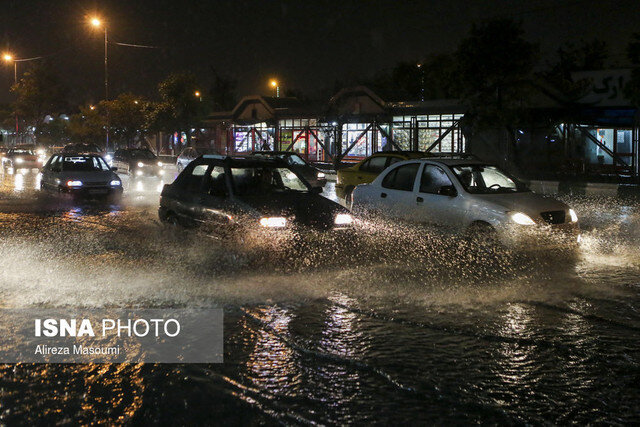 عکس آرشیوی است. صدور هشدار نارنجی سازمان هواشناسی / تشدید فعالیت سامانههای بارشی تا شنبه