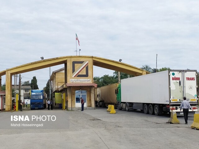 بازدید معاون اقتصادی استاندار گیلان و مدیران کل استان از زیرساختهای مرزی آستارا