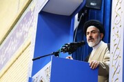 امام جمعه ارومیه: مقاومت و توان دفاعی عامل عقب‌نشینی دشمنان در برابر ایران است