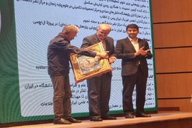 تقدیر از دو استاد اخترفیزیک در هفته جهانی فضا