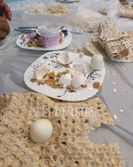 پذیرایی از رکابزنان قهرمانی کشور با سیبزمینی و تخممرغآبپز + عکس