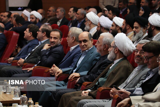 هادی حق شناس به عنوان استاندار گیلان معارفه شد