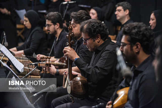عکس تزئینی است هنرجویان هنرستانهای موسیقی در جشنواره فجر روی صحنه میروند