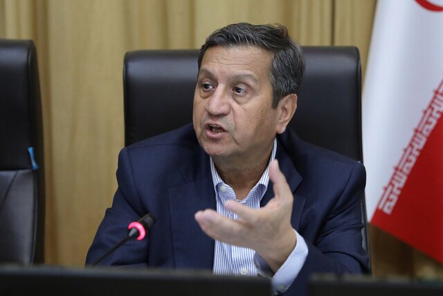 همتی: با همکاری و وفاق محدودیت های مالی علیه ایران را کاهش خواهیم داد همتی: با همکاری و وفاق محدودیت های مالی علیه ایران را کاهش خواهیم داد