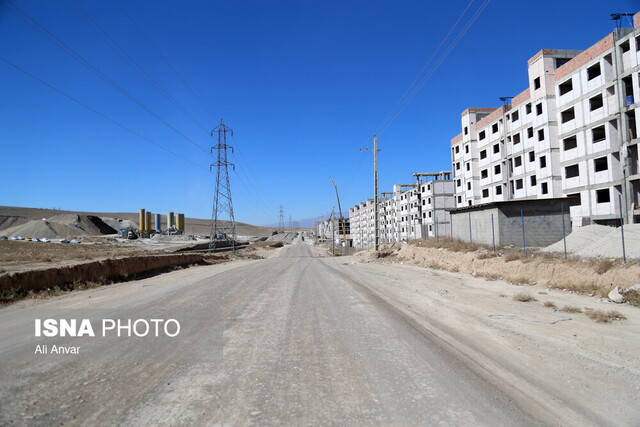 عکس تزئینی ست واگذاری بیش از ۱۷۰۰ قطعه زمین به متقاضیان نهضت ملی مسکن در استان سمنان