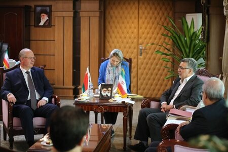 عکس دریافتی از وزارت بهداشت. علاقهمندی بلاروس برای واردات دارو و تجهیزات پزشکی از ایران