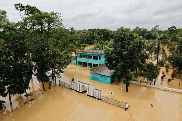 عکس: رویترز سیل شدید در شمال بنگلادش هزاران نفر را آواره کرد