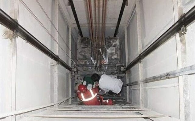 عکس تزئینی است سقوط در چاله آسانسور علت مرگ کارگر شد