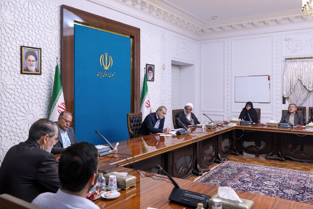 در جلسه جبهه پایداری با رئیسجمهوری چه گذشت؟ در جلسه جبهه پایداری با رئیسجمهوری چه گذشت؟