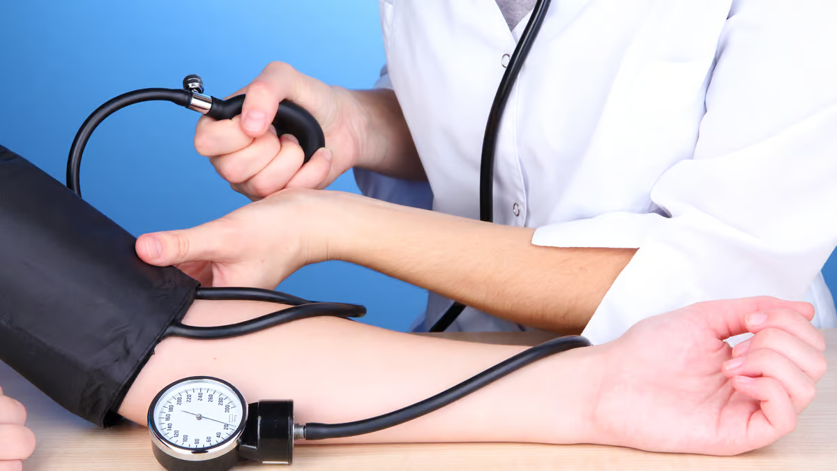 طرز قرارگیری اشتباه بازو میتواند باعث تشخیص نادرست فشار خون شود