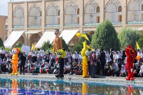 بزرگداشت روز کودک و حمایت از کودکان غزه و لبنان