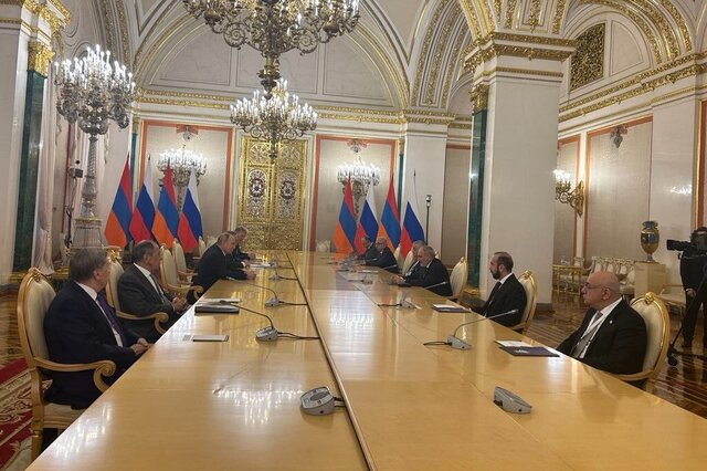 ملاقات پوتین با علیاف و پاشینیان در مسکو