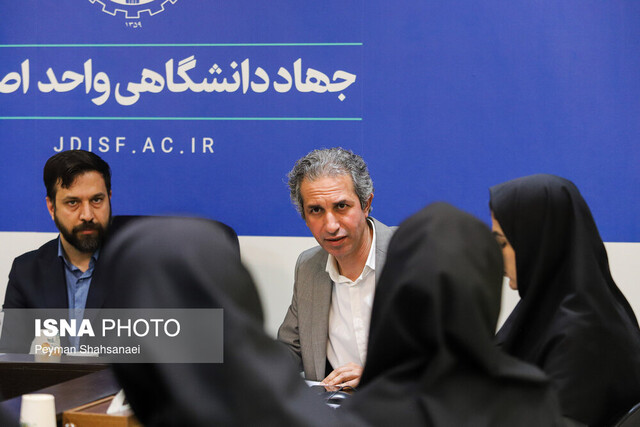 پنجمین جایزه داستان کوتاه زایندهرود برگزار میشود