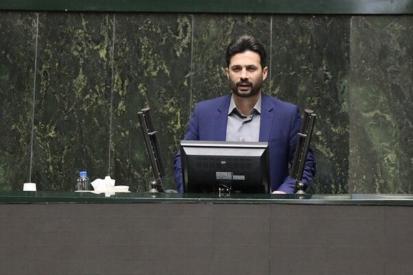 انتقاد فلاح از وضعیت بیمارستانهای دولتی انتقاد فلاح از وضعیت بیمارستانهای دولتی