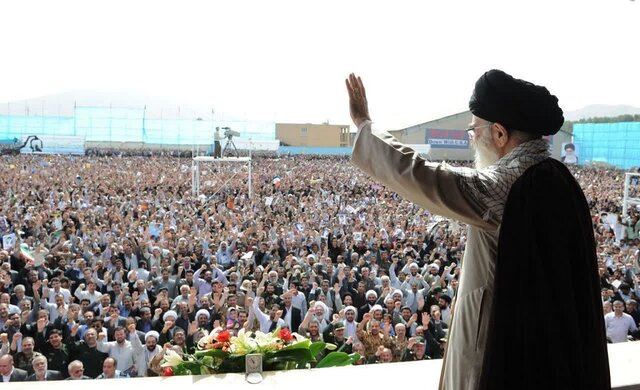 پیام امام جمعه و استاندار کرمانشاه در سالروز سفر رهبر معظم انقلاب به استان