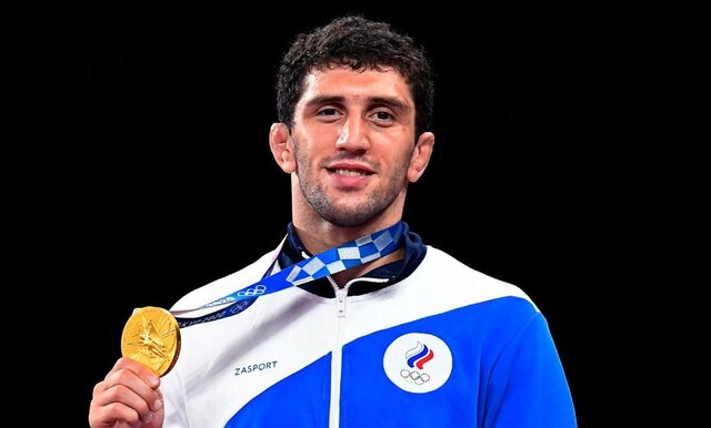 یزدانی و موحد کبیر در میان غولهای کشتی آزاد جهان