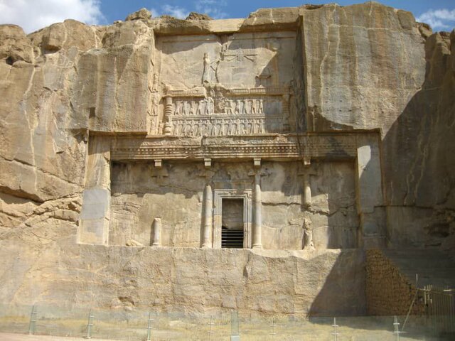 آرامگاه اردشیر توضیحات پایگاه تخت جمشید درباره وضعیت آرامگاه اردشیر دوم