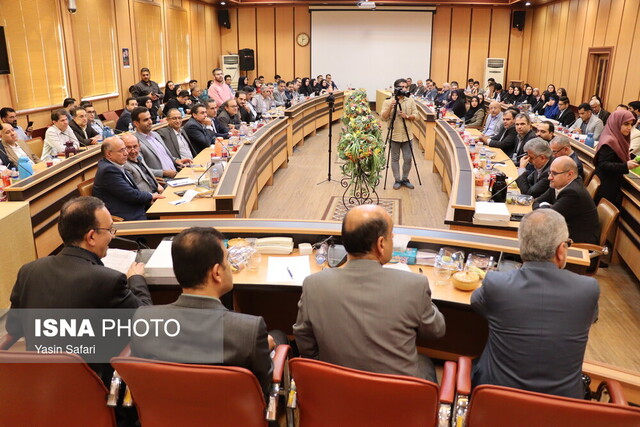 بسته های حمایتی ویژه نخبگان تدوین میشود