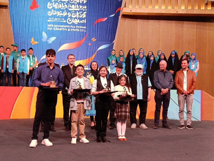 میخواهم در سن کم به سیمرغ برسم/ دوست دارم در فیلم «نولان» بازی کنم