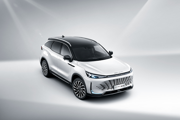 معرفی جانسخت دیار خودرو/ بایک X7، تازهواردی با تواناییهای بینظیر