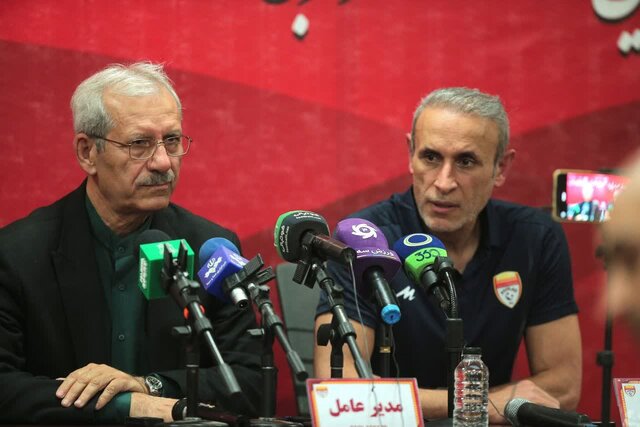 عکس آرشیوی است گل محمدی: وقفه در لیگ کار را سخت میکند