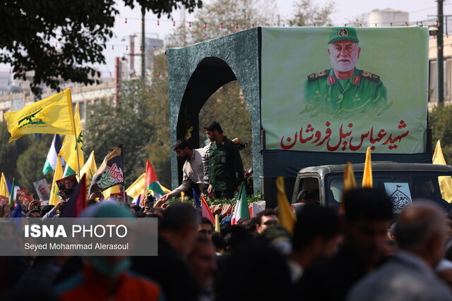 برگزاری مراسم تشییع سرلشکر شهید نیلفروشان در مشهد 