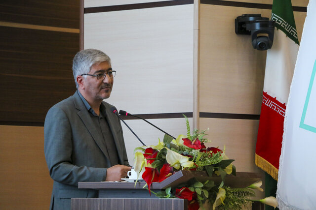 تولیدکنندگان نسبت به رعایت دستورالعملهای استاندارد اهتمام ویژه داشته باشند