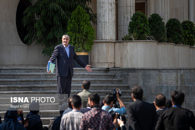 پیگیری جدی رفع فیلترینگ در دولت/تشکر عارف از رهبری