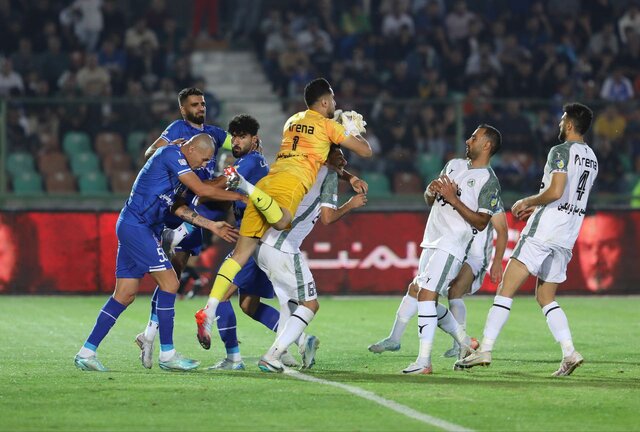 استقلال ۰ - ۳ ذوبآهن؛ شعار علیه مدیران پس از شکست سنگین استقلال ۰ - ۳ ذوبآهن؛ شعار علیه مدیران پس از شکست سنگین