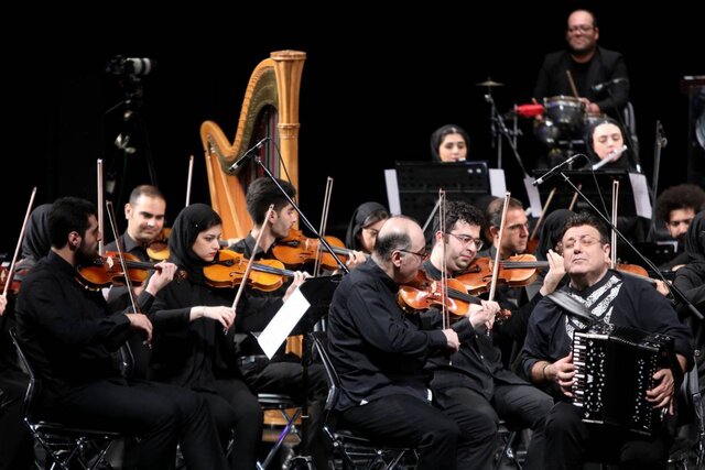 عکس تزئینی است ارکستر «شهرآوا» به صحنه میرود