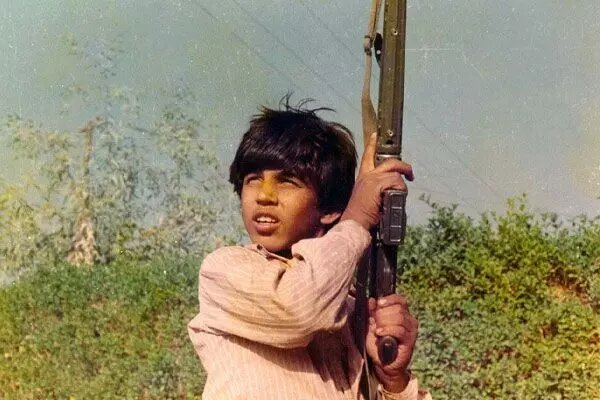 روایت نفوذ یک نوجوان ایرانی در میان نیروهای عراقی روایت نفوذ یک نوجوان ایرانی در میان نیروهای عراقی