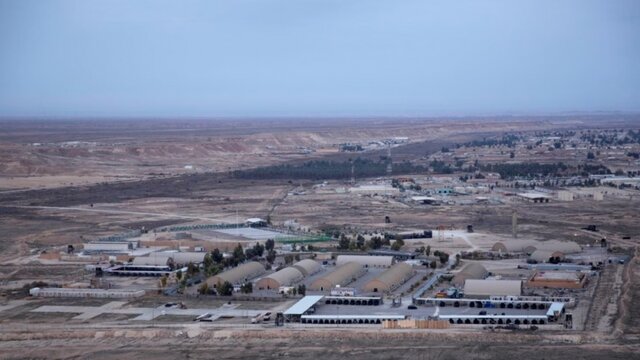 ورود ۲ هواپیمای باری غولپیکر آمریکا به پایگاه «عین الاسد» ورود ۲ هواپیمای باری غولپیکر آمریکا به پایگاه «عین الاسد»