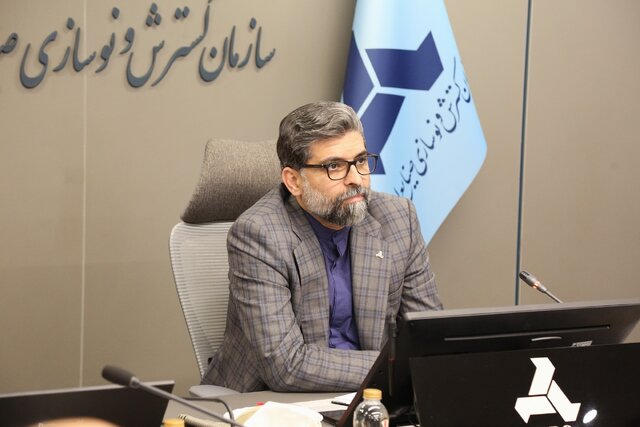 صنعت و معدن ستون اقتدار و پیشرفت ملی/ ادامه فعالیت بیوقفه صنعتگران در کشور صنعت و معدن ستون اقتدار و پیشرفت ملی/ ادامه فعالیت بیوقفه صنعتگران در کشور