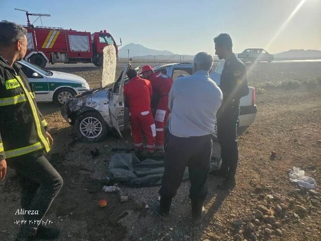 خودروی حادثه دیده یک فوتی و دو مصدوم در واژگونی محور ایوانکی-گرمسار