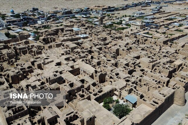 قلعۀ مورچهخورت؛ بنایی با اسرار نهان