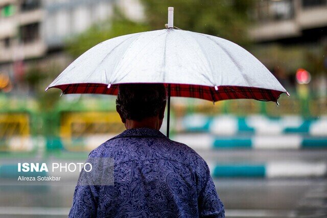 عکس آرشیوی است. بارش برف و باران در اغلب مناطق کشور / ماندگاری هوای سرد تا 5 روز آتی