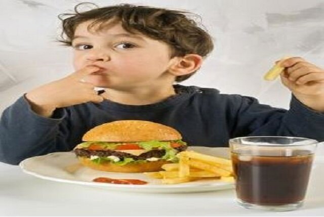 بلایی که نوشابه گازدار سر کودکان میآورد