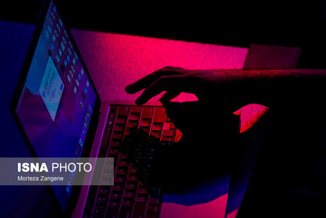 «حمله هکرها به سامانههای داخلی»، «وعده جدید وزیر ارتباطات» و «پاسخ درباره تغییر دبیر جشنواره فجر»