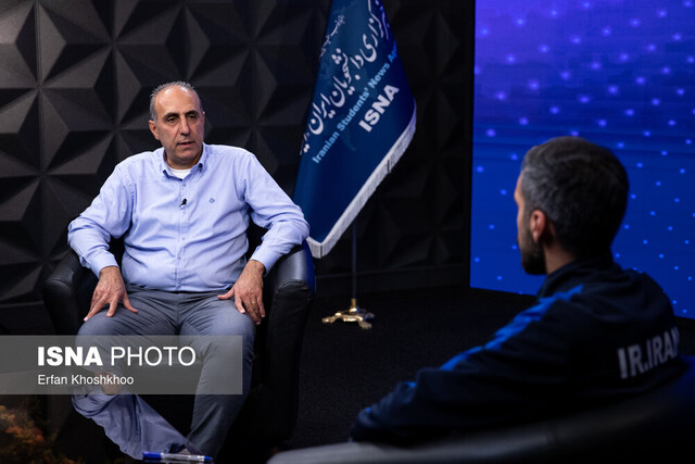 خط خوردن یک ملیپوش به دلیل خرید مایکروفر!/ پروین گفت از این «الف» بچه یاد بگیرید!