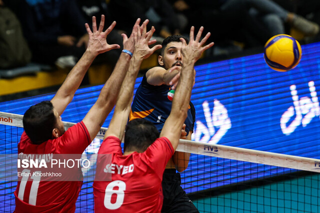 عکس آرشیوی است جدول ردهبندی لیگ والیبال در پایان هفته ۱۲/ قدرتنمایی صدرنشین