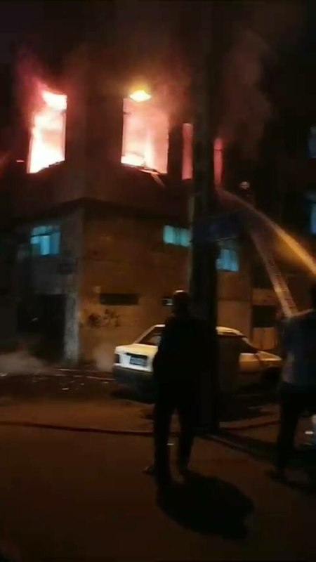 نجات جان زن محبوس در میان شعلههای آتش